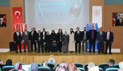 Artvin’de ‘Ailede Çözüm Becerileri’ Konferansı Düzenlendi