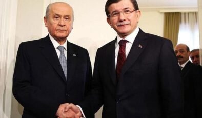 Bahçeli’den sürpriz telefon! Davutoğlu ile görüştü