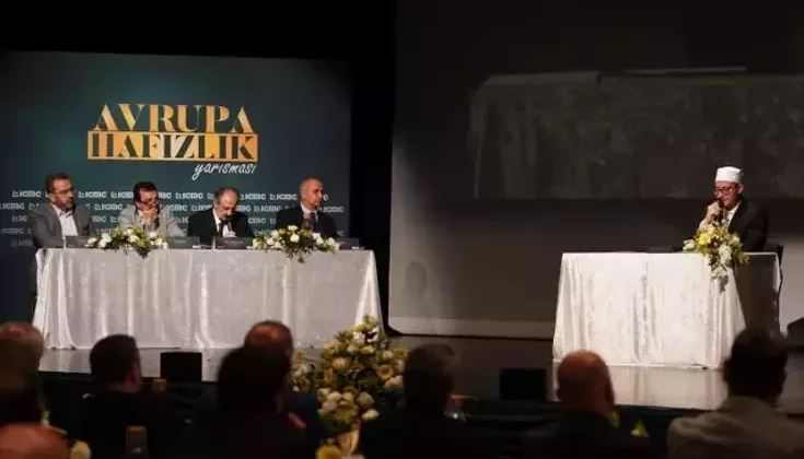 Duisburg’da 3. Avrupa Hafızlık Yarışması Düzenlendi